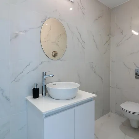 Taupe's 2-bedroom In Apartmán